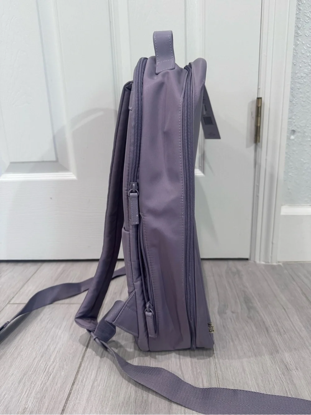 BEIS top handle